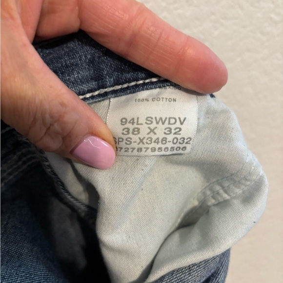 Wrangler Men’s Carpenter Jeans w/ Distressed Hems Size 38x32 - Picture 2 of 7